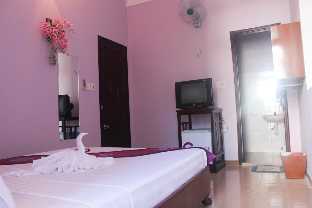 Cozy Hue Hotel Екстер'єр фото