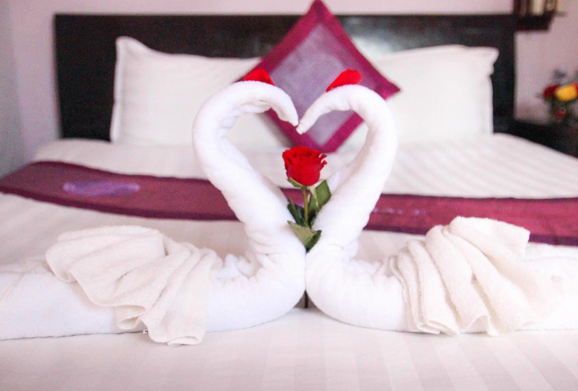 Cozy Hue Hotel Екстер'єр фото