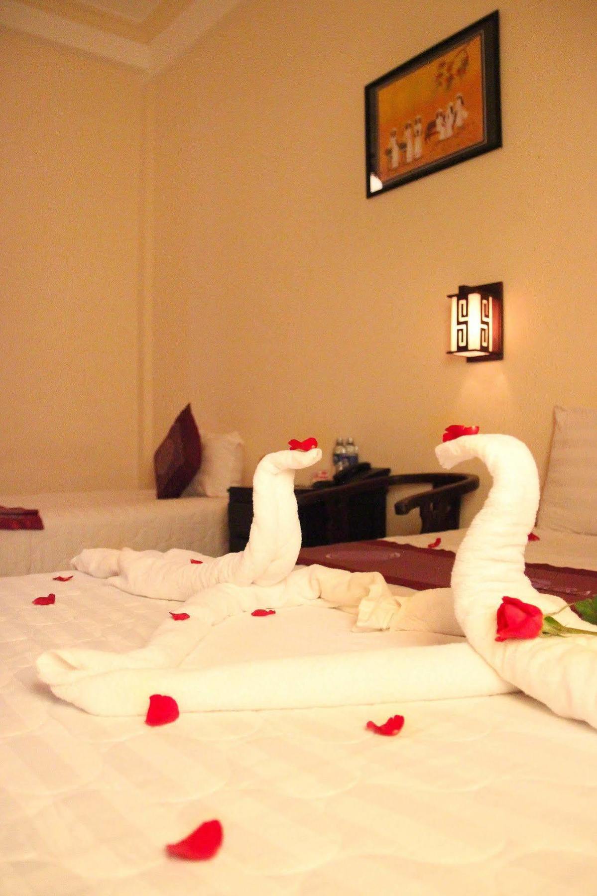 Cozy Hue Hotel Екстер'єр фото