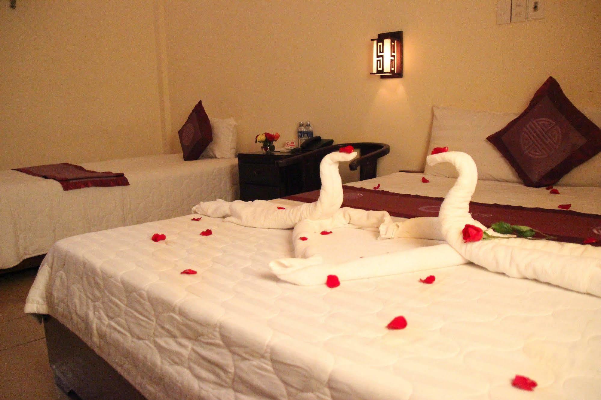 Cozy Hue Hotel Екстер'єр фото