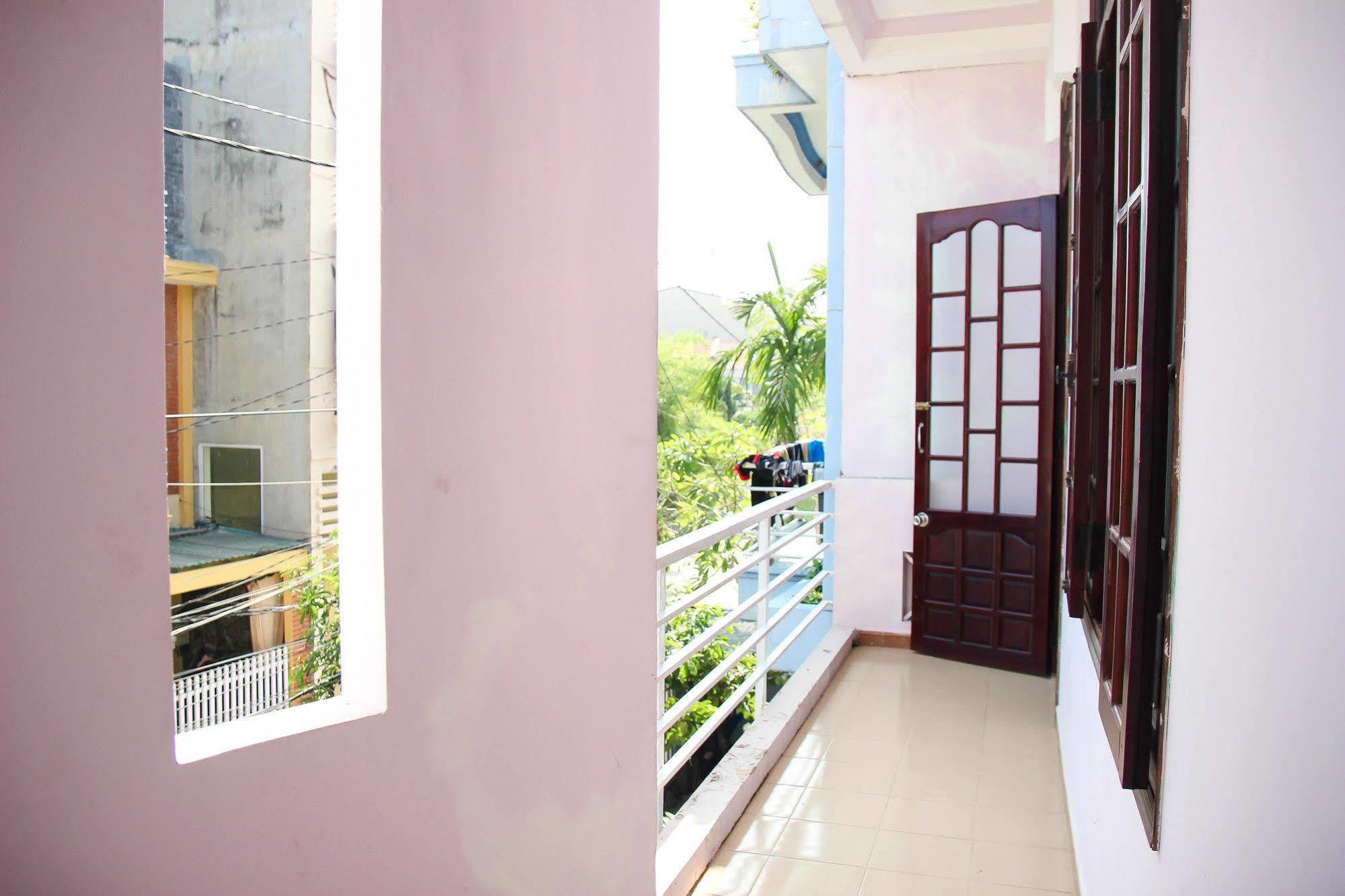 Cozy Hue Hotel Екстер'єр фото